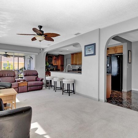 פורט שארלוט Pet Friendly Canal Front 3-Bedroom Grand Villa With Pool, Linai And Dock מראה חיצוני תמונה