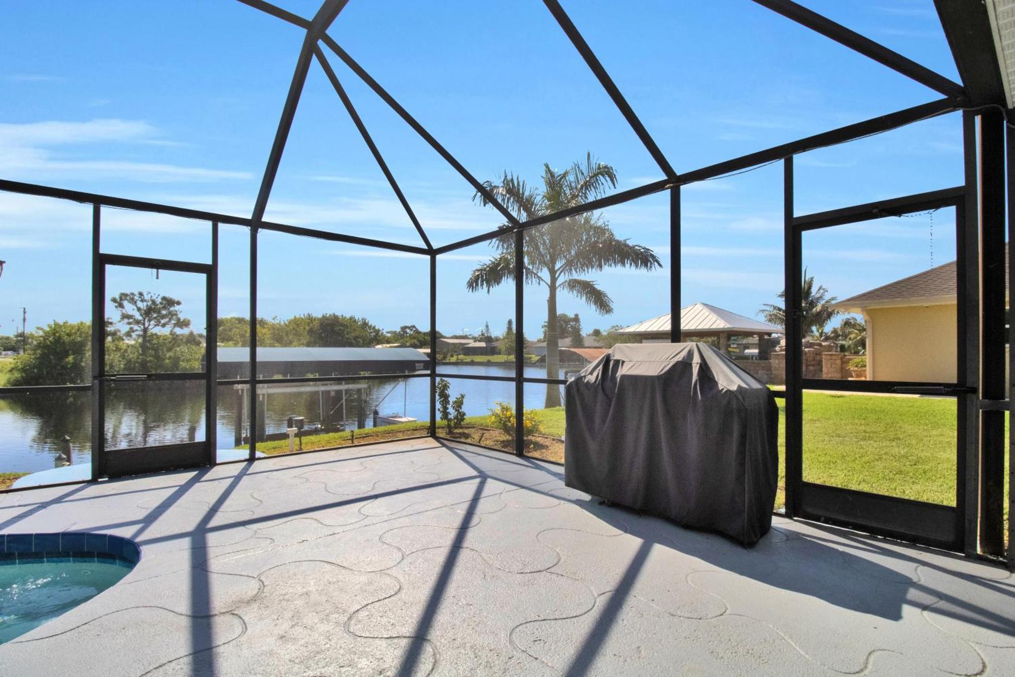 פורט שארלוט Pet Friendly Canal Front 3-Bedroom Grand Villa With Pool, Linai And Dock מראה חיצוני תמונה
