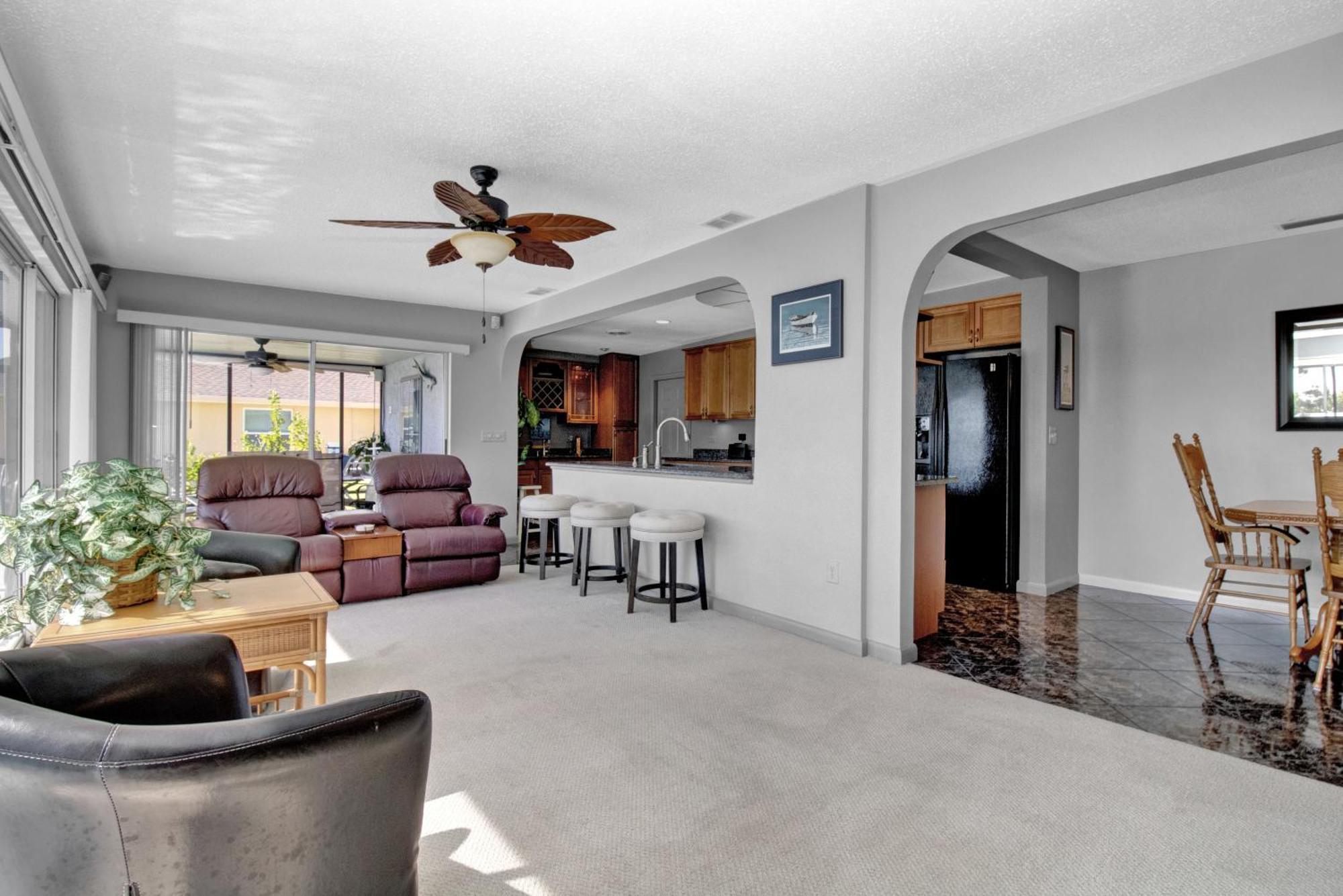 פורט שארלוט Pet Friendly Canal Front 3-Bedroom Grand Villa With Pool, Linai And Dock מראה חיצוני תמונה