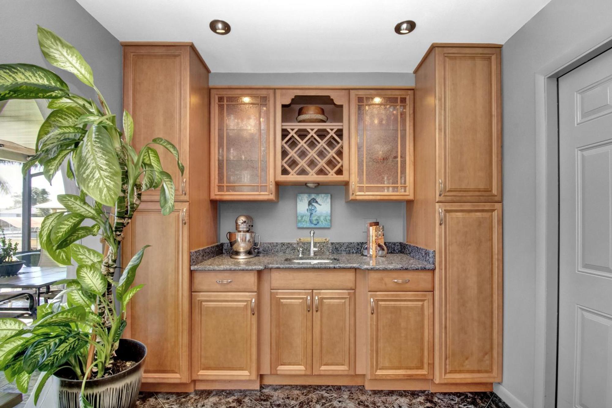 פורט שארלוט Pet Friendly Canal Front 3-Bedroom Grand Villa With Pool, Linai And Dock מראה חיצוני תמונה